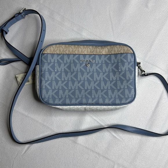 Michael Michael Kors New logo small blue/white NWT crossbody with inside… - Picture 2 of 9